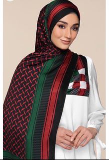 (Category: ) located in . Submitted by ninaqil (Listing ID 1284320800, Image 1). Description: .