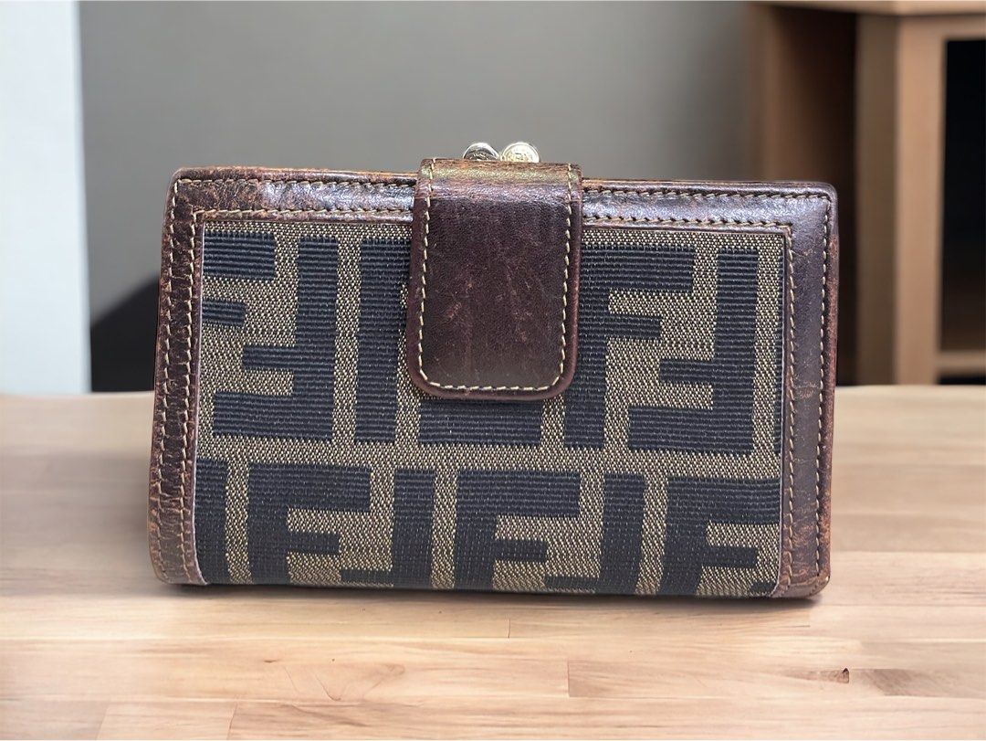 Fendi wallet singapore 2025