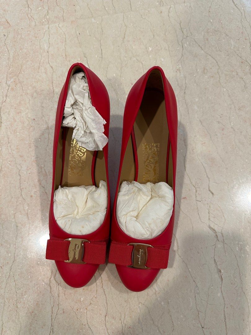 Red ferragamo shoes outlet