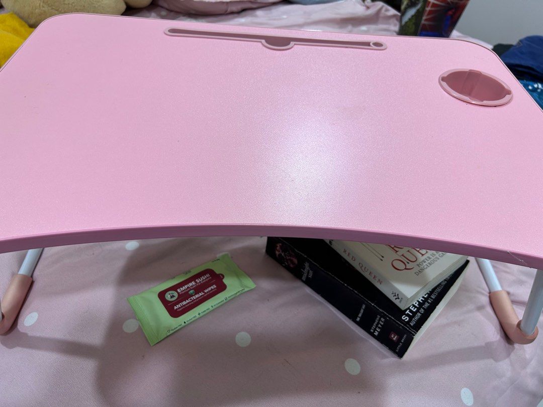 Foldable Study Table (Category: Tables & Sets) located in Rawang. Submitted by natpreloved23 (Listing ID 1284408999, Image 3). Description: Self pick up only.