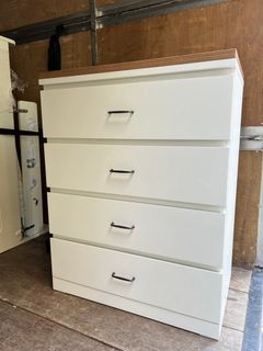 (Category: ) located in . Submitted by gemmovers (Listing ID 1284308196, Image 1). Description: .