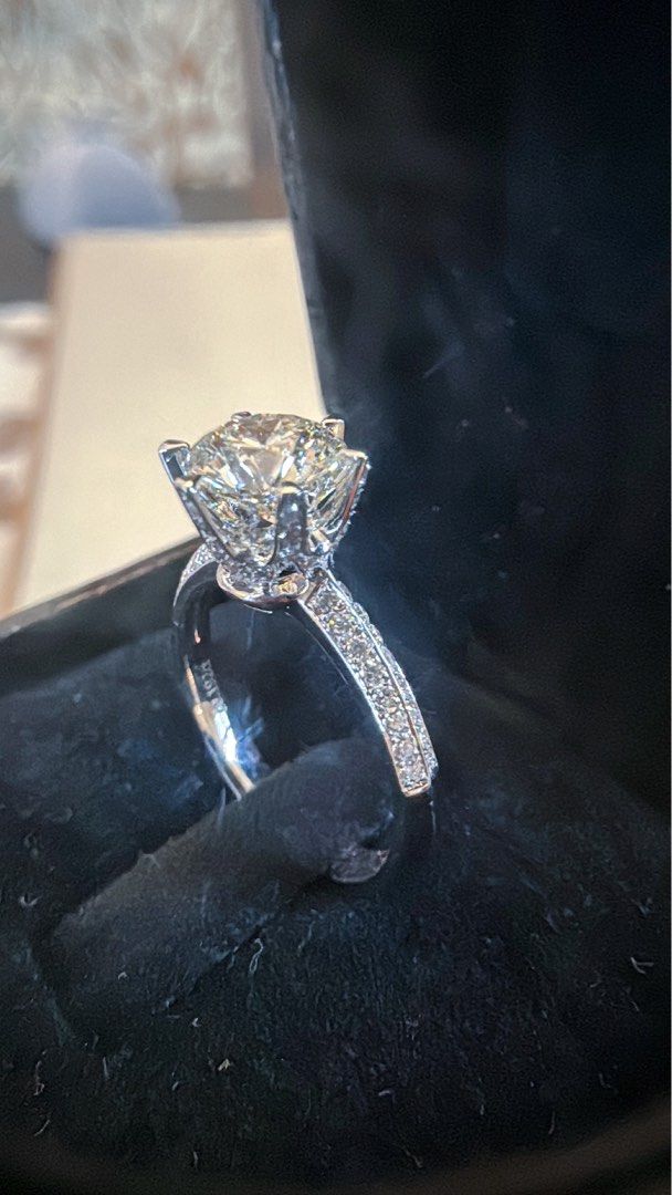 Certified diamond ring 2025