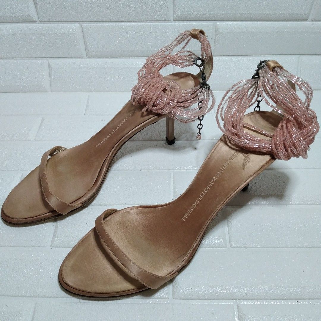 Giuseppe zanotti vicini hotsell