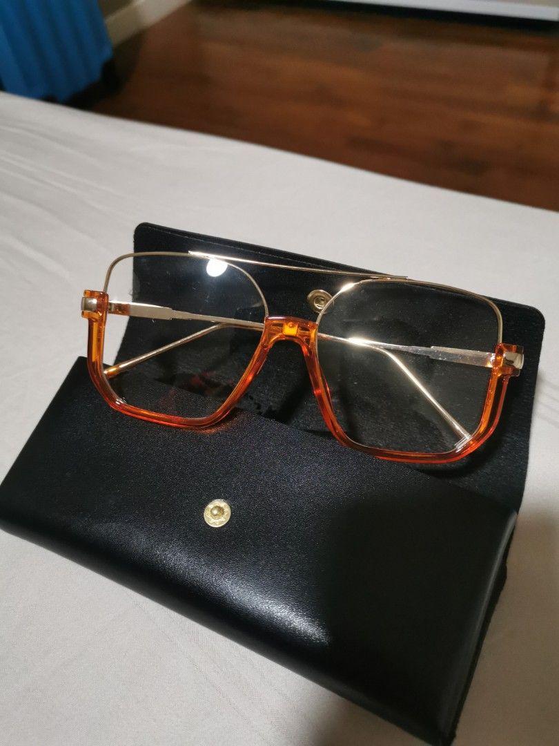 Why sunglasses have no top power