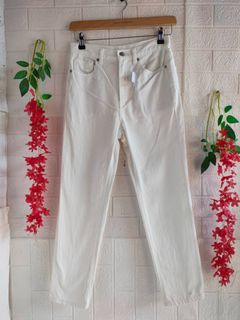 (Category: ) located in . Submitted by original_uniqlo2 (Listing ID 1284507253, Image 1). Description: .