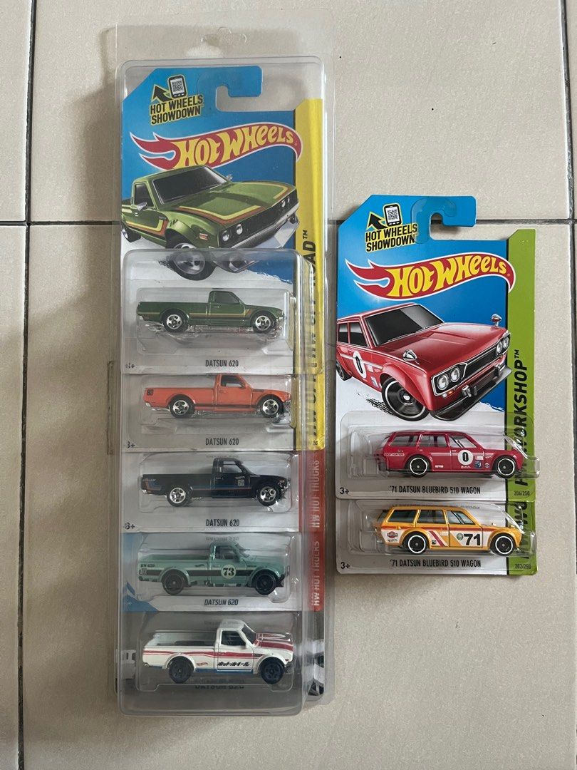 DATSUN 620 ＆ '71DATSUN BLUEBIRD 510 ワゴン