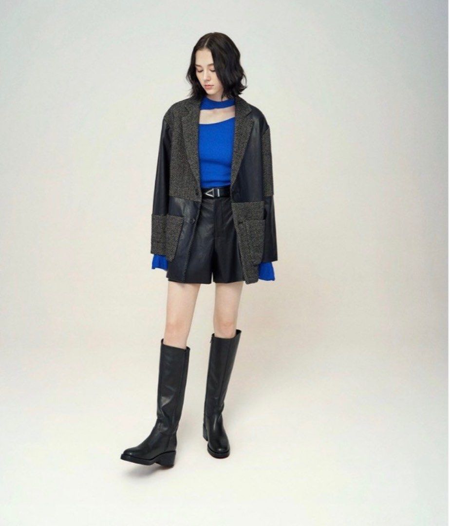 Initial boots （分類：靴）位於 Hong Kong。 由 betttyboop 提交（商品編號 1284527432，圖片 2）。簡介： 原價$25xx 全新 未拆 Size 35 可議價。