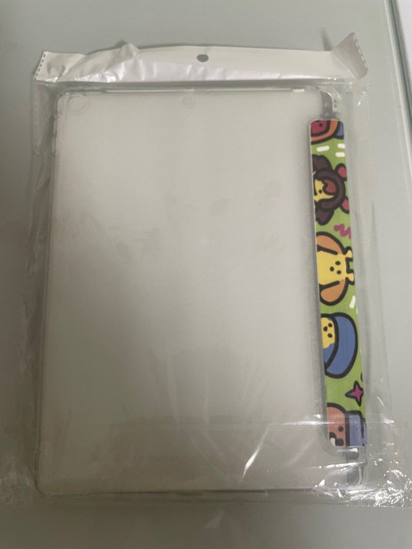 iPad Casing (Category: Cases & Sleeves) located in Singapore. Submitted by pandayk (Listing ID 1284486533, Image 2). Description: New .