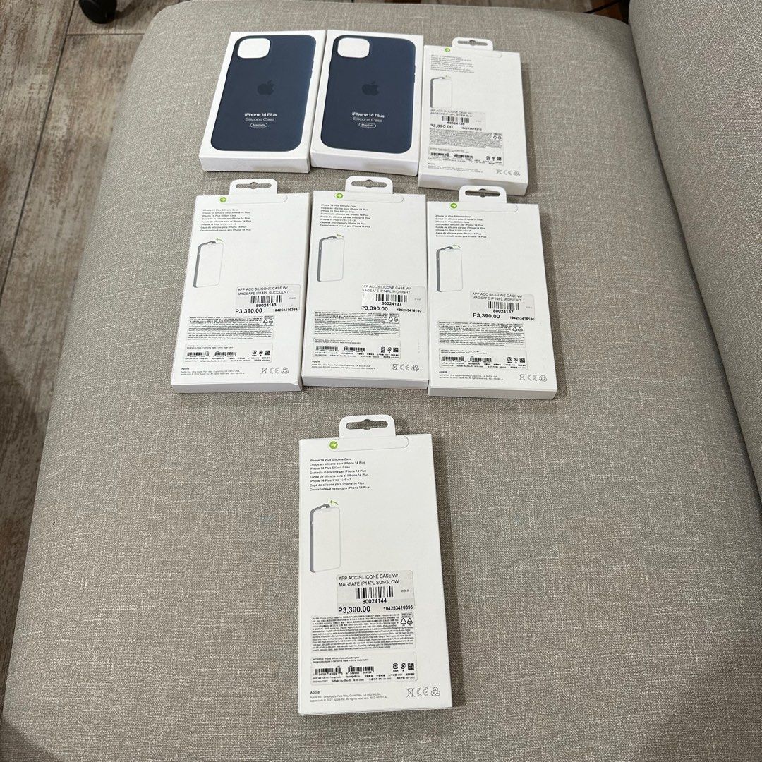 iPhone 14 Plus Apple Silicone Case Magsafe (Original) (Category: Cases & Sleeves) located in Angeles City. Submitted by miggyhipolito (Listing ID 1284373652, Image 3). Description: Original Apple Silicone Case Magsafe for iPhone 14 Plus Brand new sealed! 100% original, money back if proven fake. All from Beyond The Box 3pcs Storm Blue 2pcs Midnight (Black) 1pc Succulent (Light Green) 1pc Canary Yellow ₱1,000 each only. SRP ₱3,390 Meetup: Angeles 
