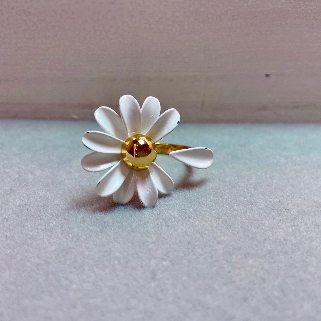 Kate spade daisy top ring