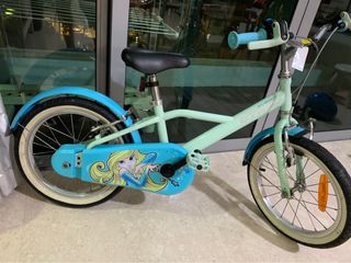 (Category: ) located in . Submitted by greenteaice88 (Listing ID 1281980720, Image 1). Description: .