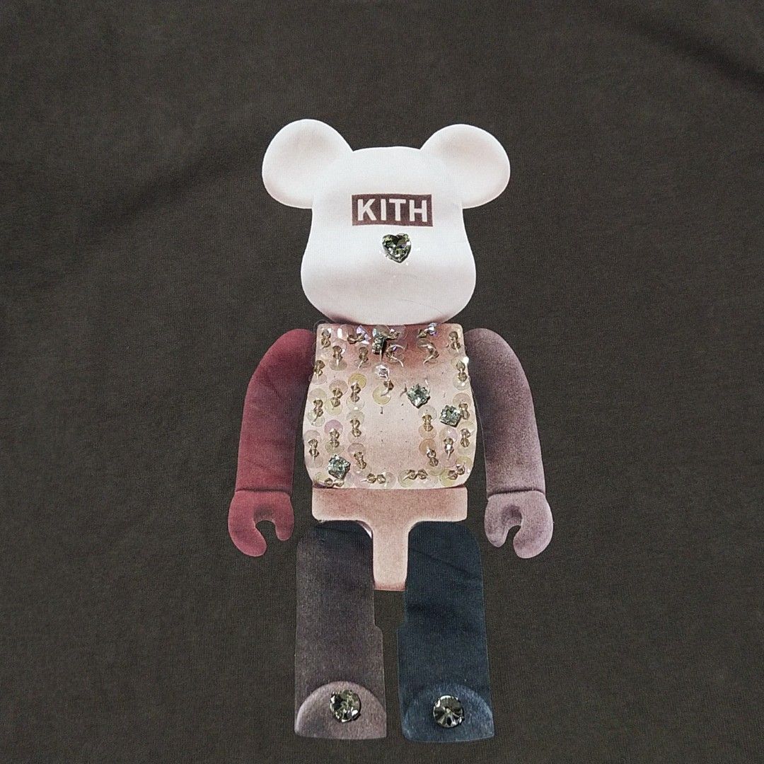 Kith kaws top
