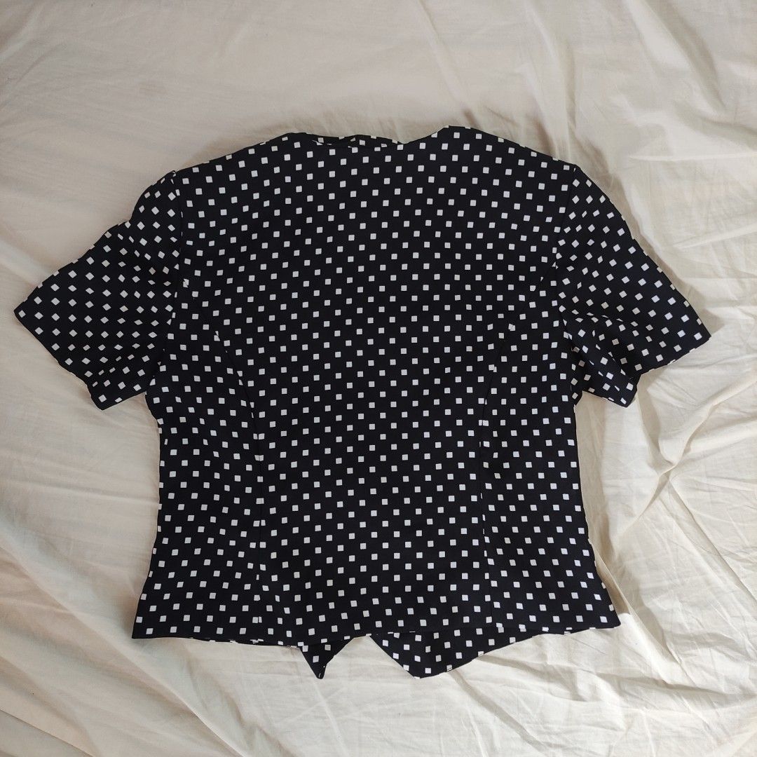 Leslie Fay Sportswear Petite Black and White Button Down Polka Dotted Blouse branded preloved WT3 Women s Fashion Tops Blouses on Carousell