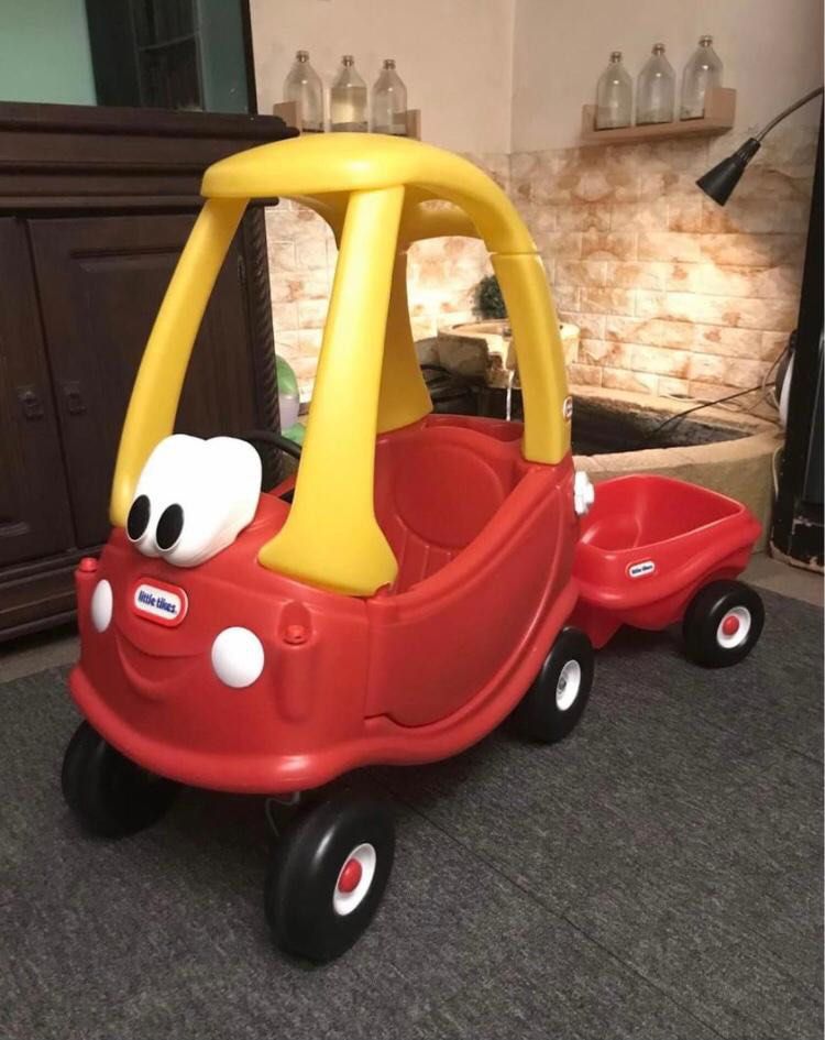 LITTLE TIKES Set of 6 items include Hooks Adapter Cozy Coupe Car