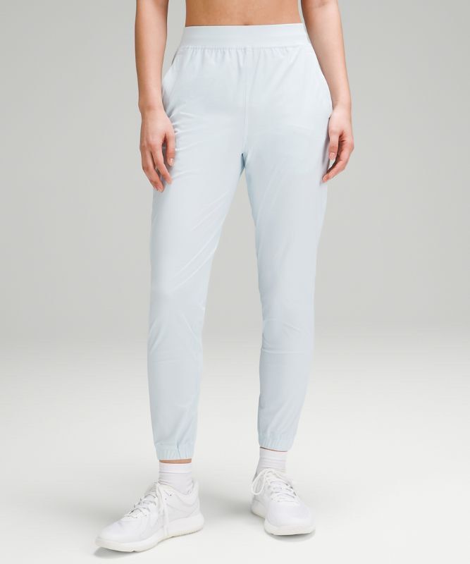 lululemon adapted state jogger, Women's Fashion, Activewear on Carousell