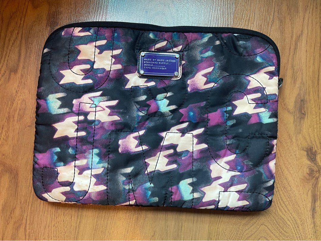 Marc jacobs outlet laptop case
