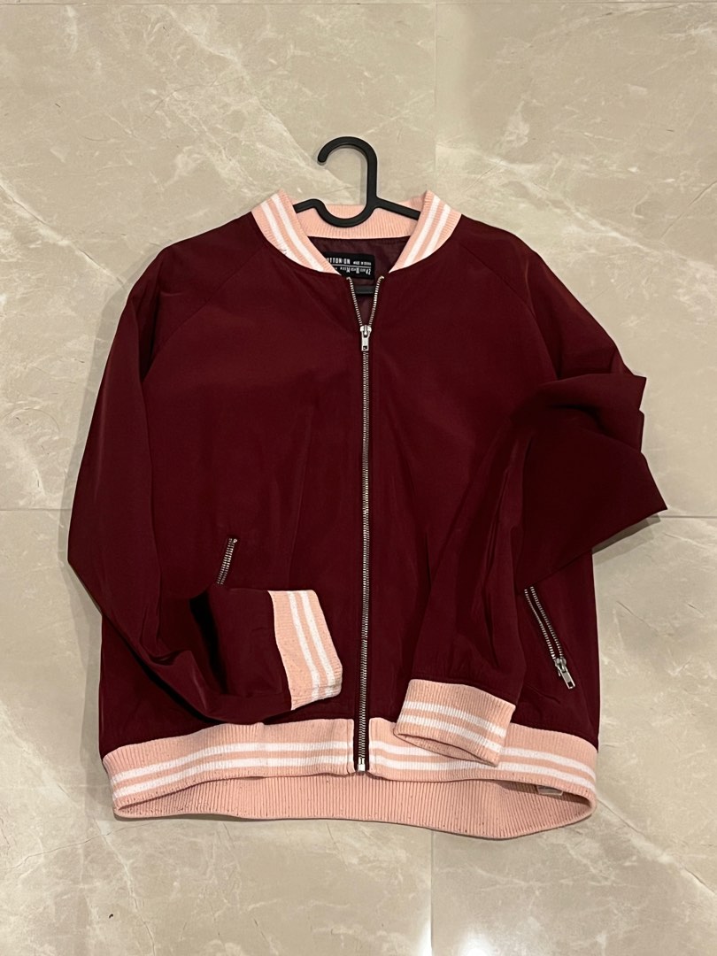Maroon bomber online