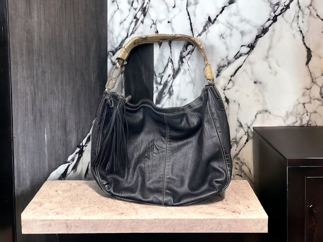 Mcm black leather bag new arrivals
