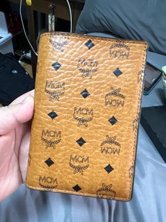 Mcm passport discount holder sale