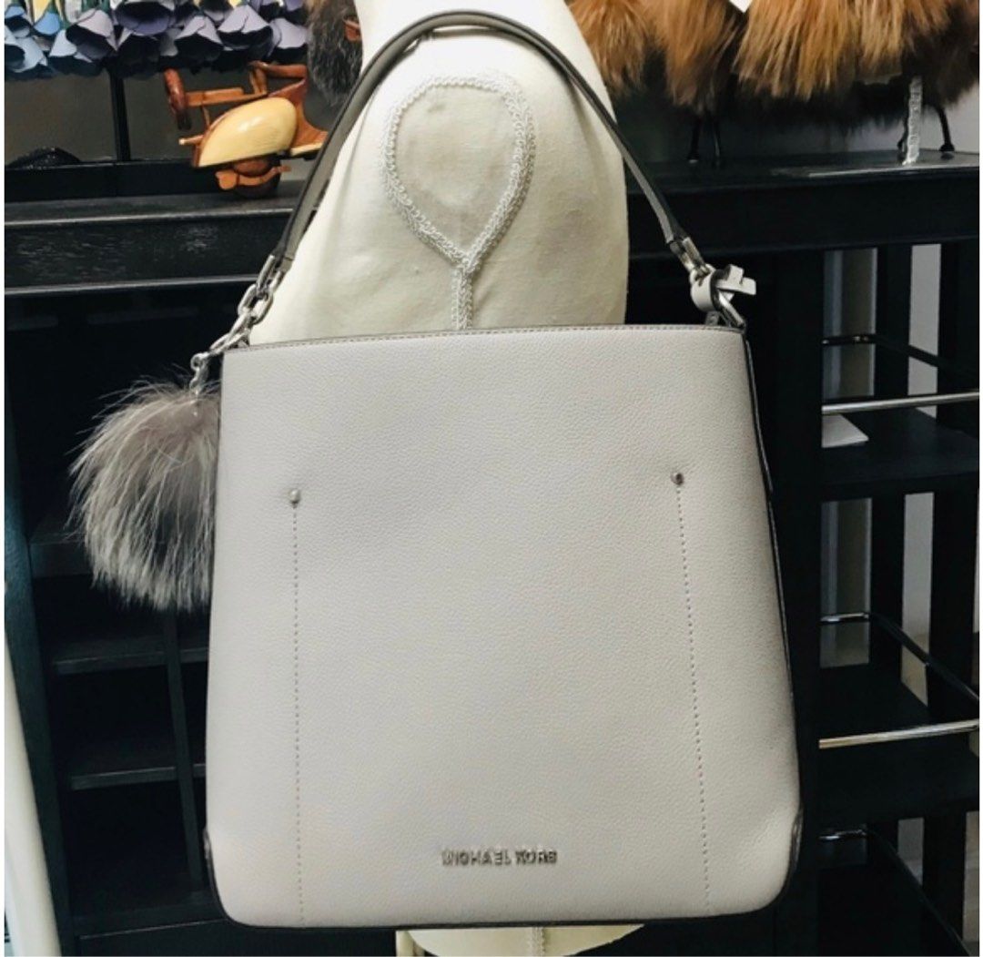 Authentic Michael Kors Hayes Bucket Bag Luxury Bags Wallets on Carousell