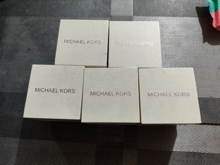 Michael kors watch box
