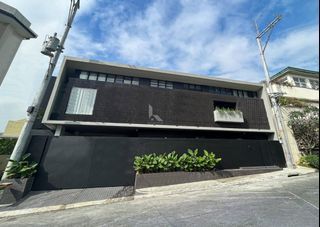 Modern Industrial House for sale in Kapitolyo Pasig near Ortigas Estancia Shaw Mandaluyong compare Greenwoods BGC Taguig Makati BF Homes Parañaque