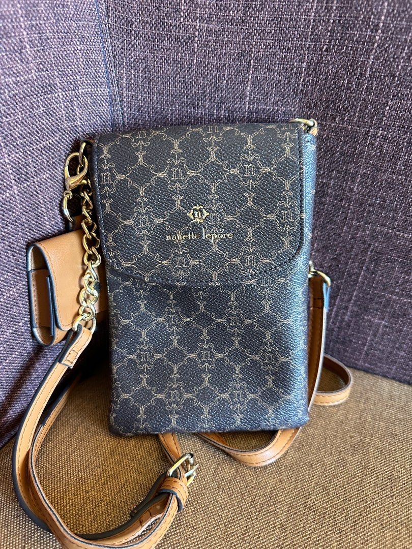 Nanette Lepore Sling bag (Category: Cross-body Bags) located in Bato. Submitted by babylaarni26255 (Listing ID 1284310392, Image 3). Description: .