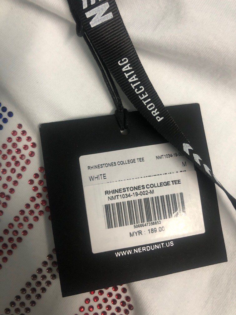 Nerdunit (Category: Tshirts & Polo Shirts) located in Klang. Submitted by broski23 (Listing ID 1284313955, Image 3). Description: Original Nerdunit. Clearance sales. Original price rm189. .