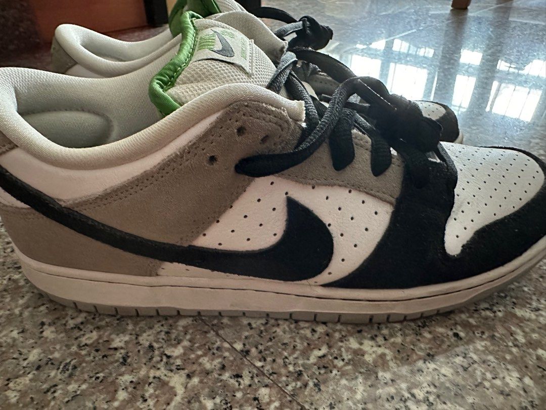 nike sb dunk low chlorophyll on feet
