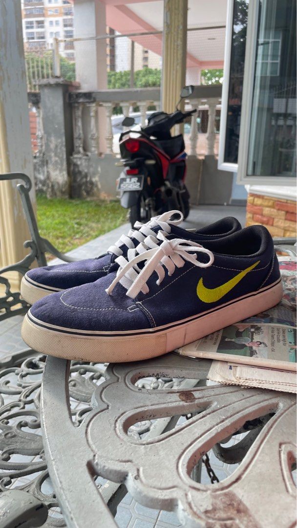 Nike sb sale satire canvas
