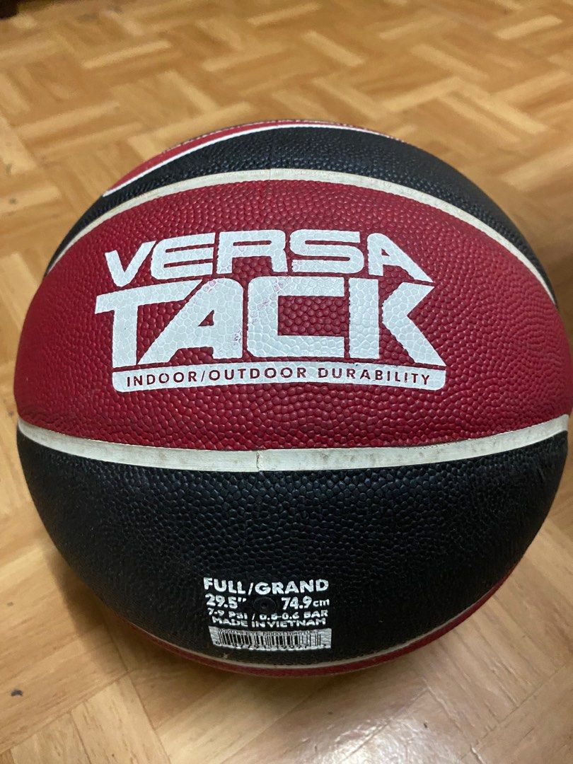 Nike Versa Tack Size 7