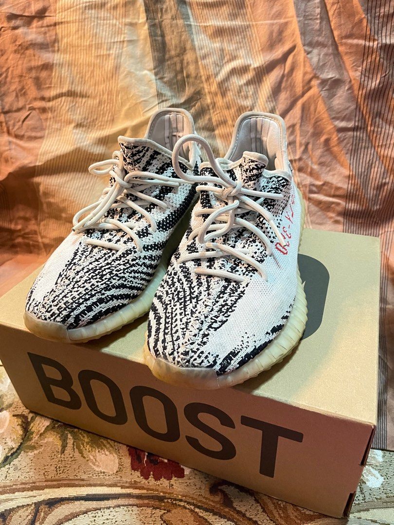 Harga sepatu yeezy discount boost 35 v2 original