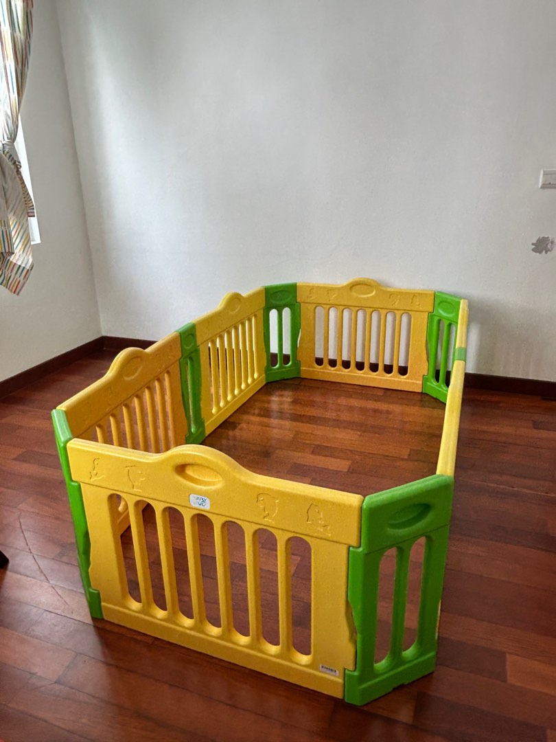 Baby vivo wooden cheap playpen