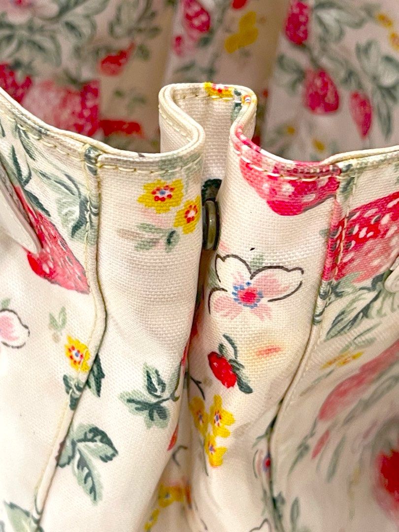 PRE AUTHENTIC CATH KIDSTON Linen White Wild Strawberry Heywood Tote Bag
