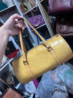 (Category: ) located in . Submitted by love.vintage.stuff (Listing ID 1284368545, Image 1). Description: .