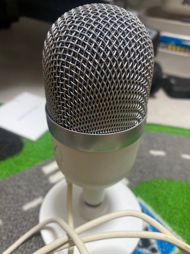 Razer (Category: Microphones) located in Makati City. Submitted by hotstuff00 (Listing ID 1284443927, Image 3). Description: .