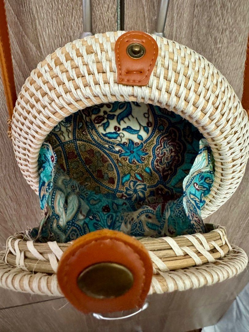 Rattan bag new arrivals description