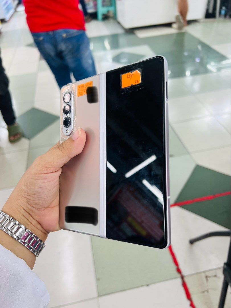 Samsung Fold 3 5G 256gb Single sim (Category: Samsung) located in San Juan City. Submitted by javedsgadgetshop (Listing ID 1284310864, Image 2). Description: OPEN FOR INSTALLMENT VIA CREDIT CARD/GGIVES & SWAP/TRADE-IN! WE BUY AND SELL ( ANYKINDS OF UNIT BINIBILI PO NAMIN)! PTPA : Padelete po f bawal Read ❗️Onhand ‼️ Samsung Fold 3 5G •256gb •K Variant •Good batt health •Factory Unlock •95% Smoothness •No hidden issue | No Repaired •100% Authentic