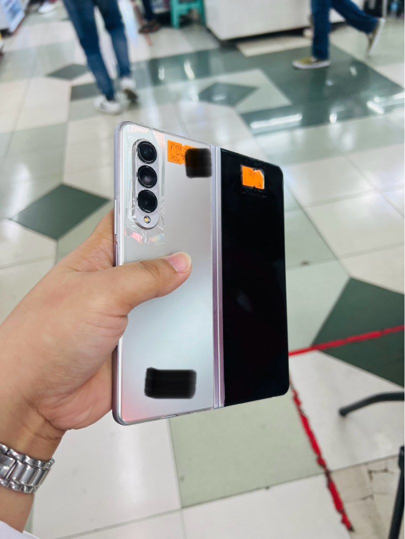 Samsung Fold 3 5G 256gb Single sim (Category: Samsung) located in San Juan City. Submitted by javedsgadgetshop (Listing ID 1284310864, Image 3). Description: OPEN FOR INSTALLMENT VIA CREDIT CARD/GGIVES & SWAP/TRADE-IN! WE BUY AND SELL ( ANYKINDS OF UNIT BINIBILI PO NAMIN)! PTPA : Padelete po f bawal Read ❗️Onhand ‼️ Samsung Fold 3 5G •256gb •K Variant •Good batt health •Factory Unlock •95% Smoothness •No hidden issue | No Repaired •100% Authentic