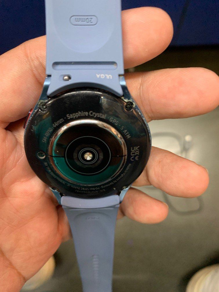 Galaxy watch shop with gps