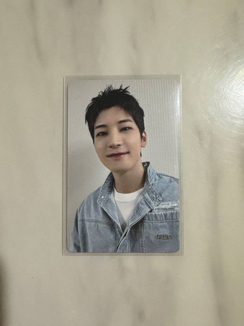 wts seventeen wonwoo fml yzy 5.0, Hobbies & Toys, Memorabilia 