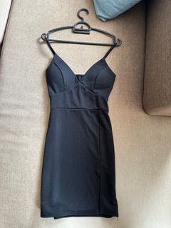 (Category: ) located in . Submitted by preloved.dresses (Listing ID 1284393414, Image 1). Description: .