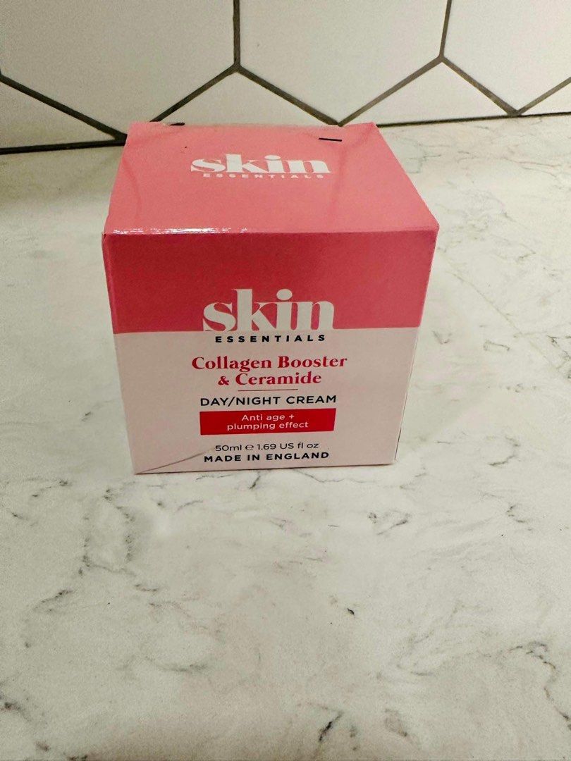 SKIN essentials Collagen Booster & Ceramide (Category: Face Care) located in Makati City. Submitted by affordstuff (Listing ID 1284345050, Image 1). Description: Authentic from USA 🇺🇸 (Money back guarantee).