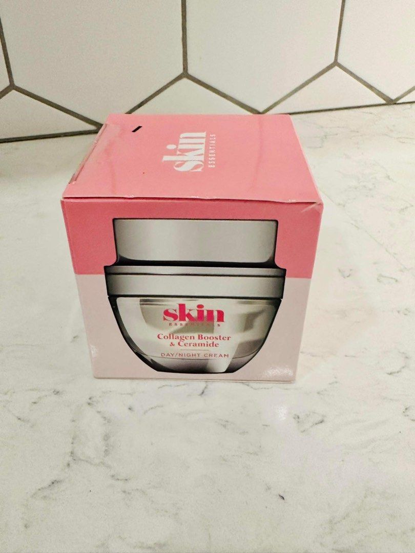 SKIN essentials Collagen Booster & Ceramide (Category: Face Care) located in Makati City. Submitted by affordstuff (Listing ID 1284345050, Image 2). Description: Authentic from USA 🇺🇸 (Money back guarantee).