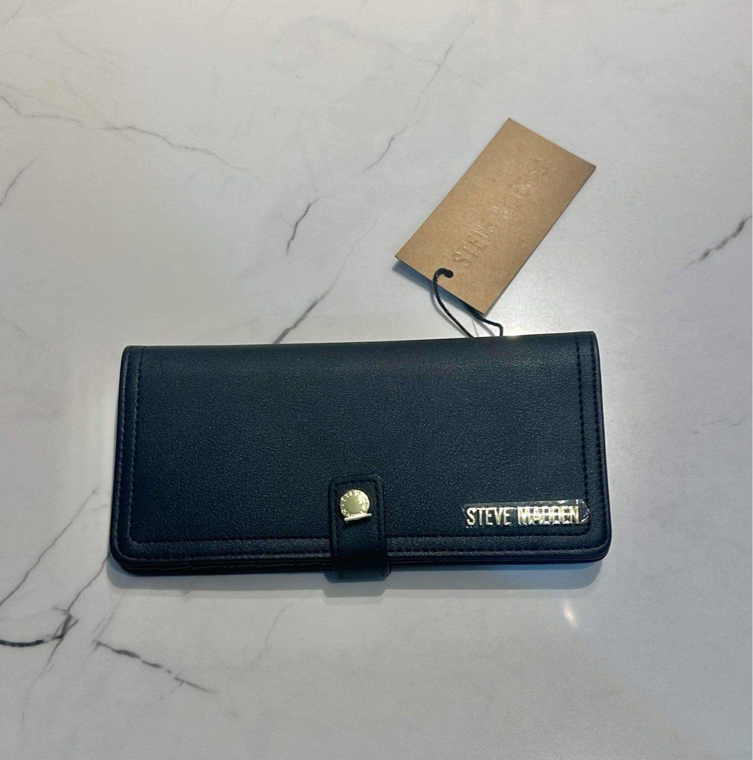 Steve Madden Wallets for Women (Category: Wallets & Card holders) located in Makati City. Submitted by affordstuff (Listing ID 1284345580, Image 3). Description: Authentic from USA 🇺🇸 (Money back guarantee).