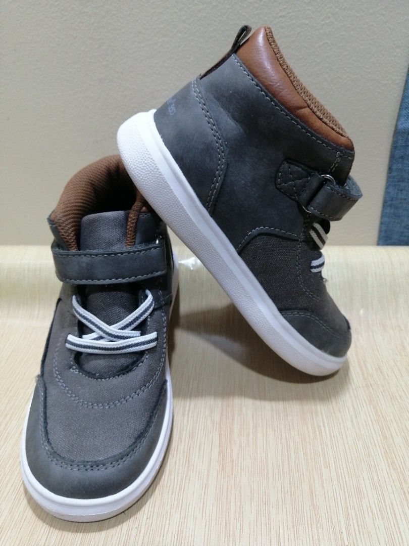 Stride Rite Size 9 Boys Hi Top Sneakers Babies Kids Babies Kids Fashion on Carousell