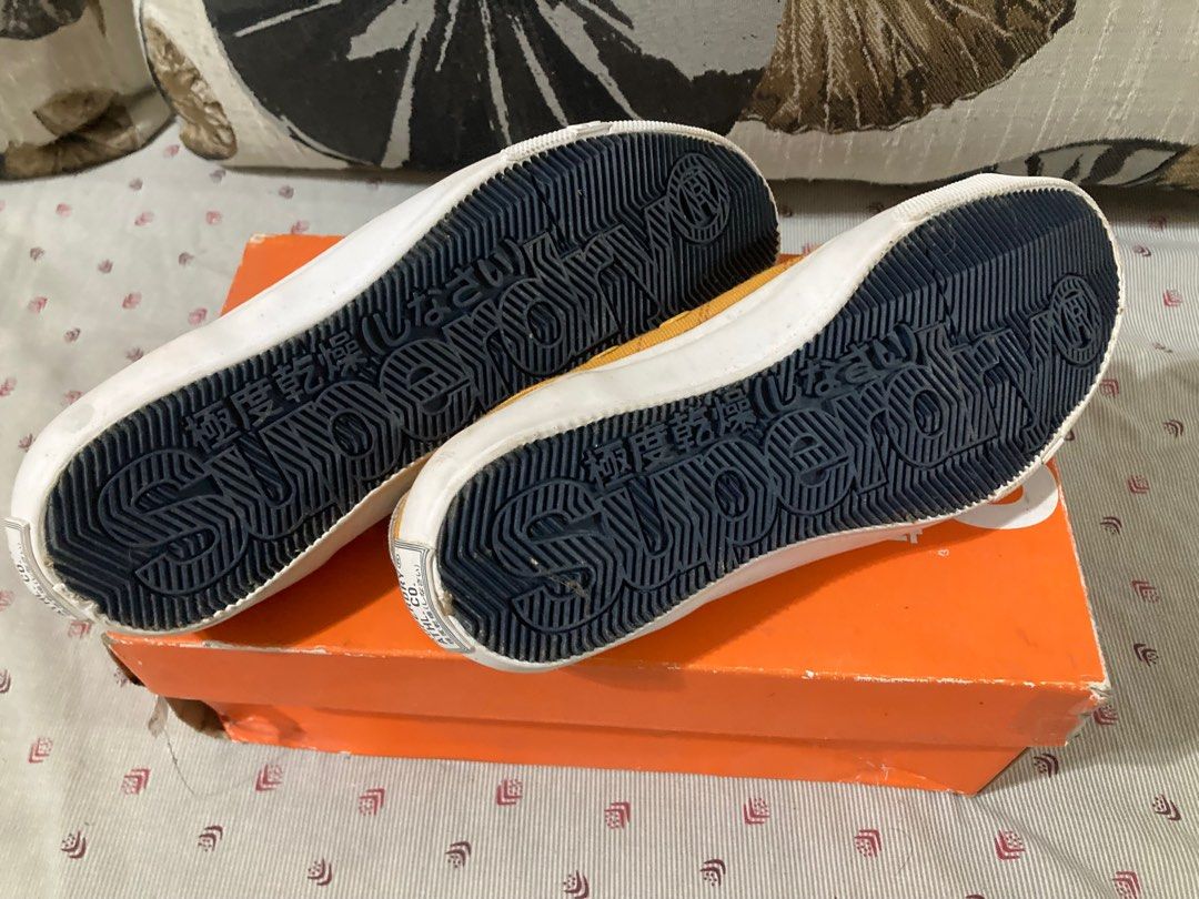 Superdry Low Pro (Category: Sneakers) located in Mandaluyong City. Submitted by sieesel (Listing ID 1284506025, Image 3). Description: Decluttering. US6/UK4/EU 37 Golden Ochre (Womens).