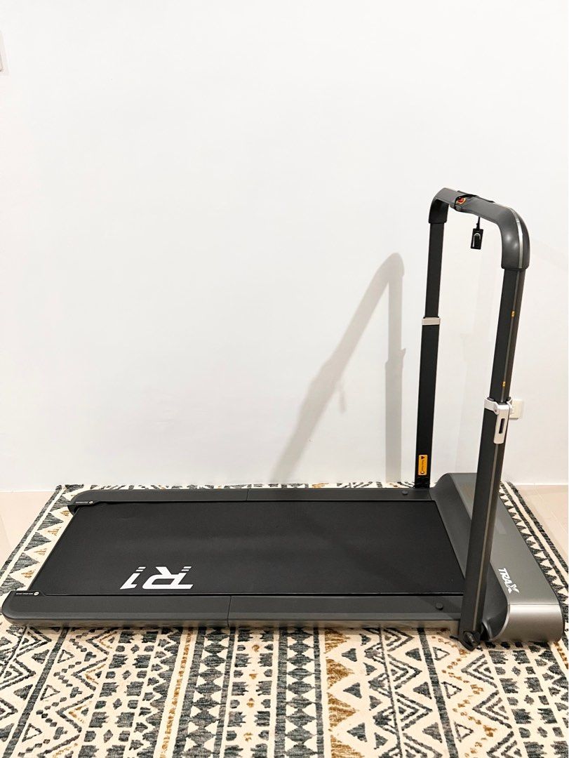 Trax r1 super top space saver treadmill