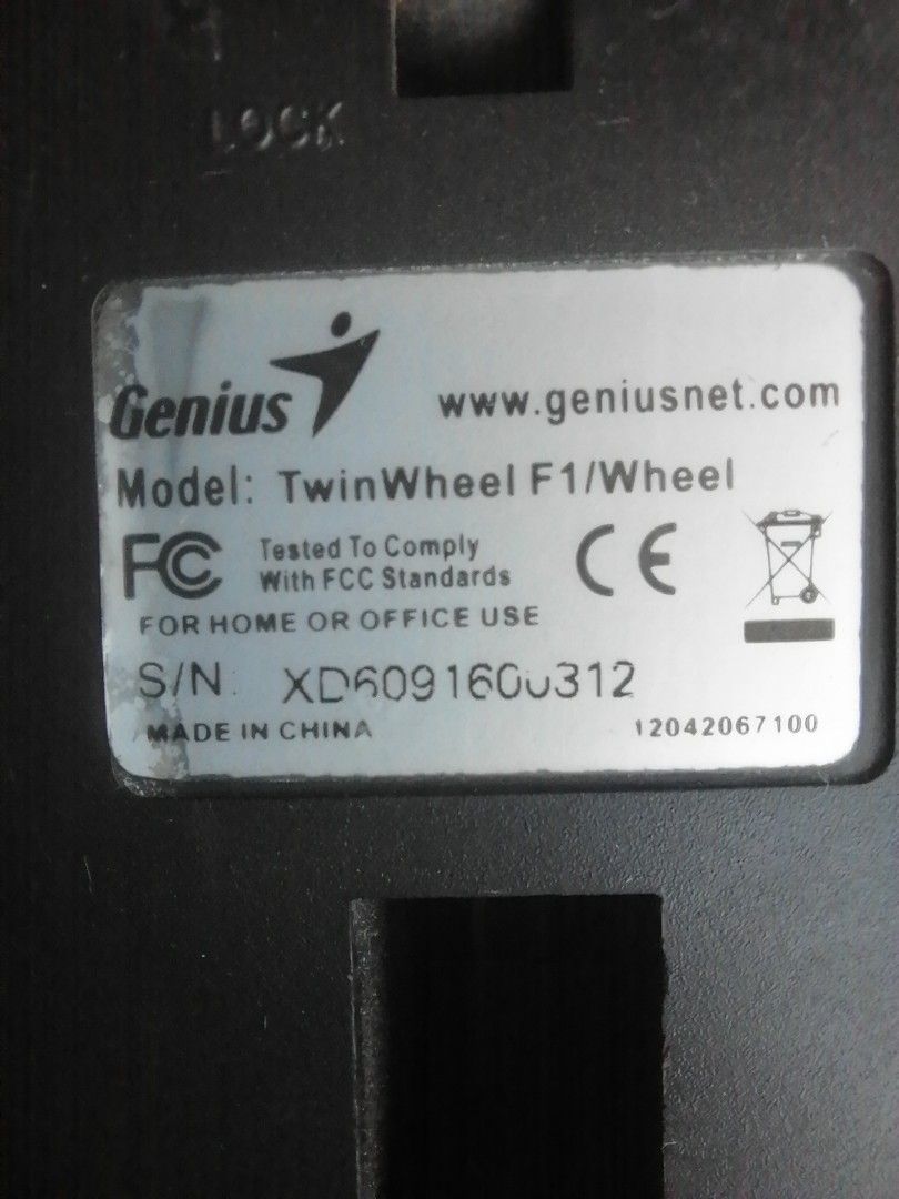 Twin wheel f1 controller Compatible play station (Category: Controllers) located in Cainta. Submitted by apolloeleven33 (Listing ID 1284414432, Image 3). Description: Twin wheel f1 controller Compatible sa play station Pwde din sya as ordinary controller Price 1000.