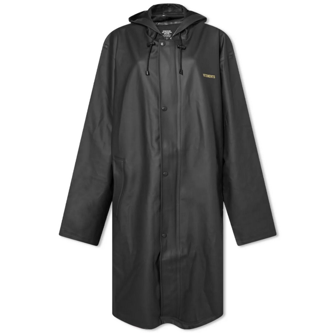 VETEMENTS Iconic Logo Hooded Raincoat Men s Fashion Coats